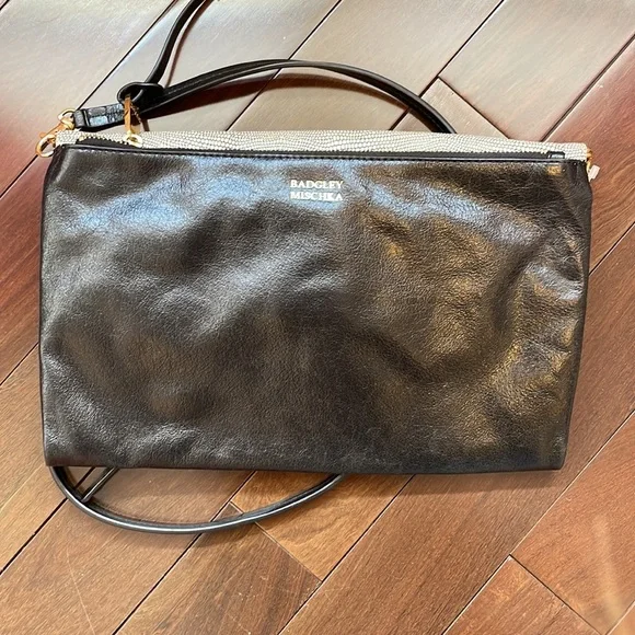 Badgley Mischka Clutch - Picture 2 of 9